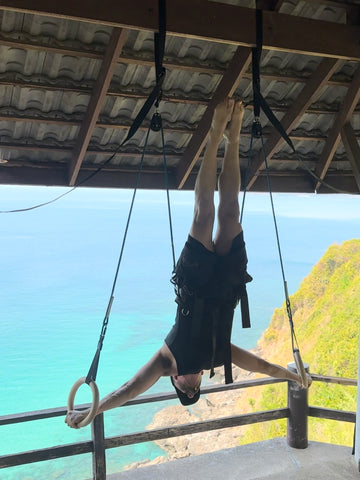 FAST, EASY SET UP ANYWHERE